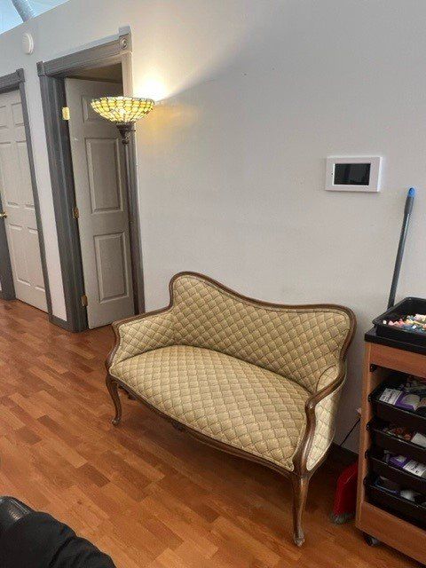 Sofa Chair - Denville, NJ - Jane’s Hair Salon