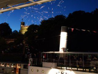 A boat with the word csi on the side of it