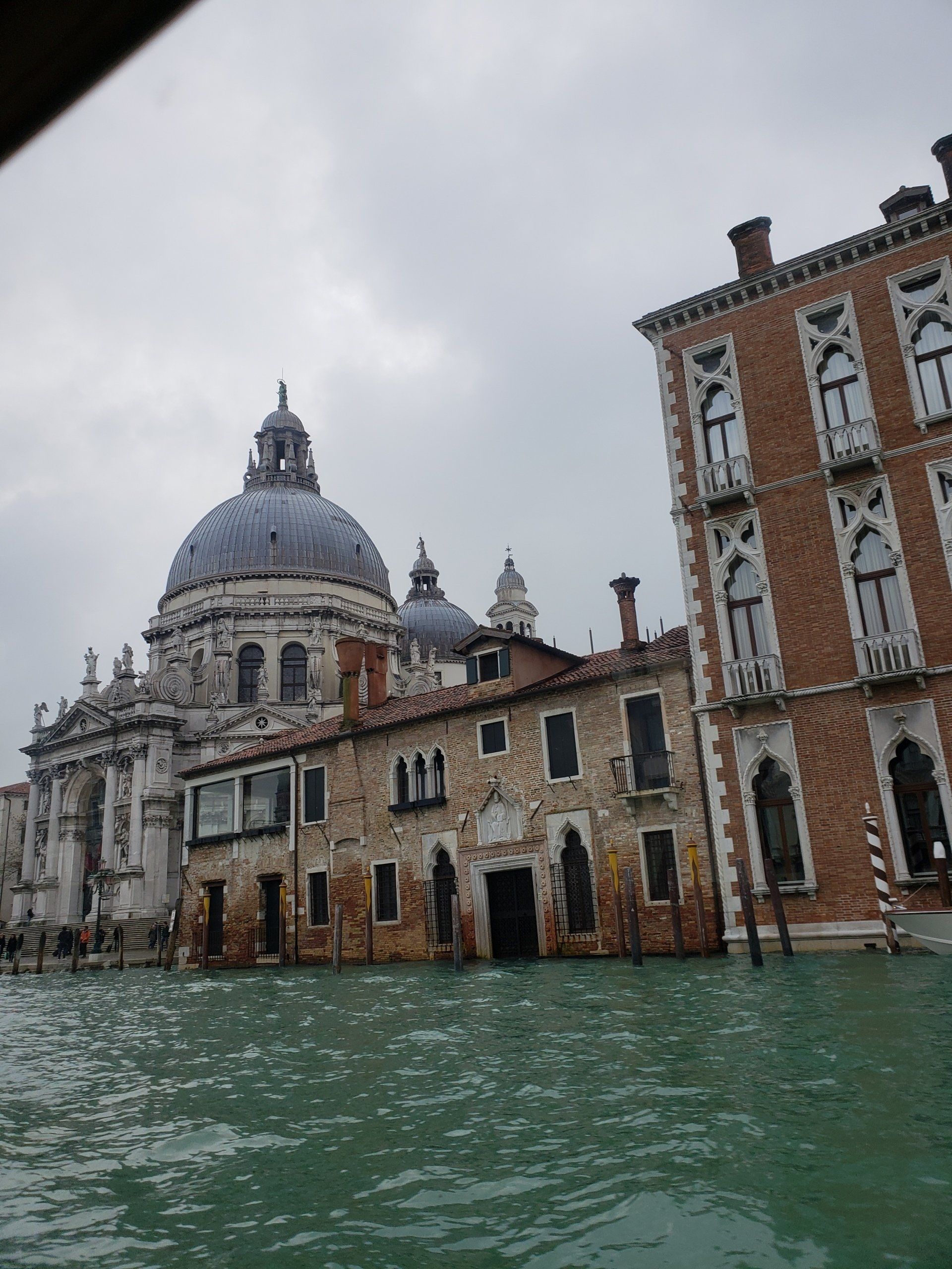 A large building with the letter x on it