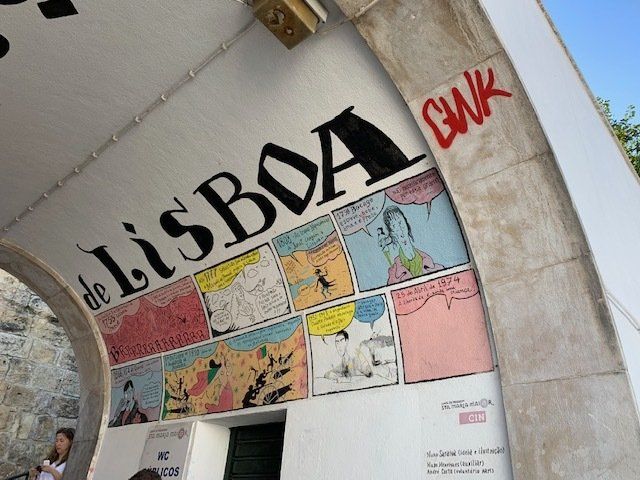 The word lisboa that is on a wall