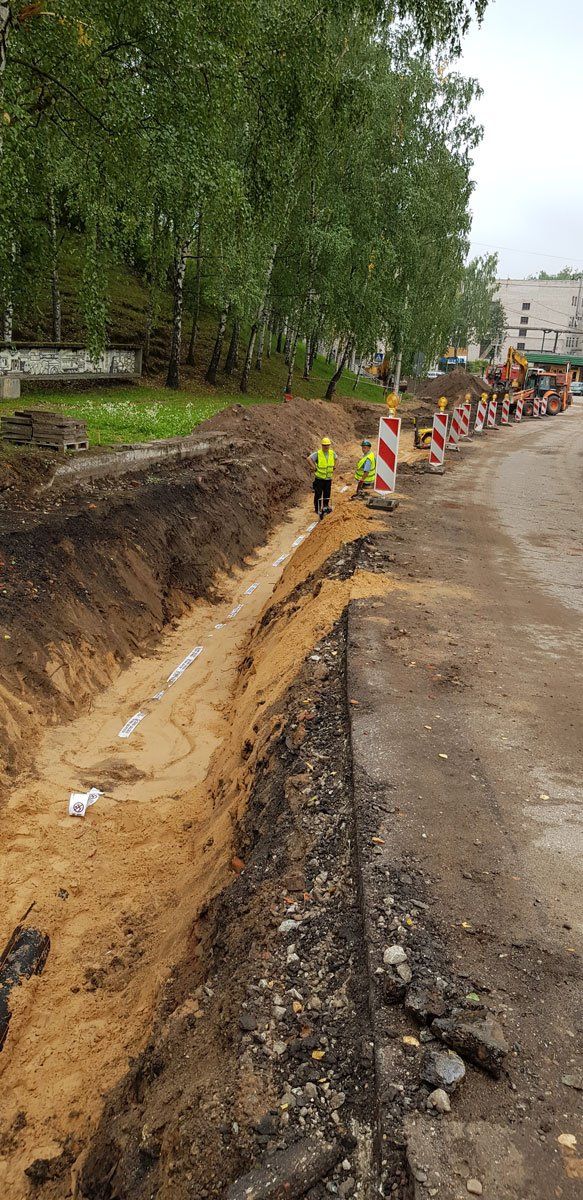 Строительство наружного водопровода, канализации, теплотрассы и газопровода. Земляные работы. Аренда экскаваторов. На территории города Даугавпилса и Латгальского региона.