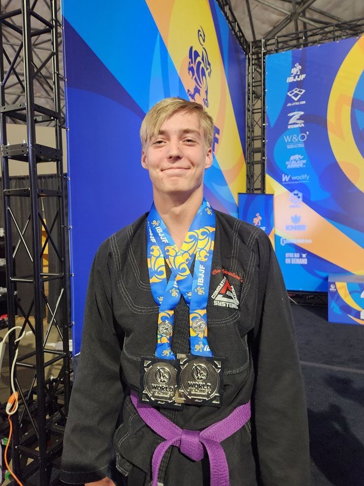 The word placeholder is on a gray background.