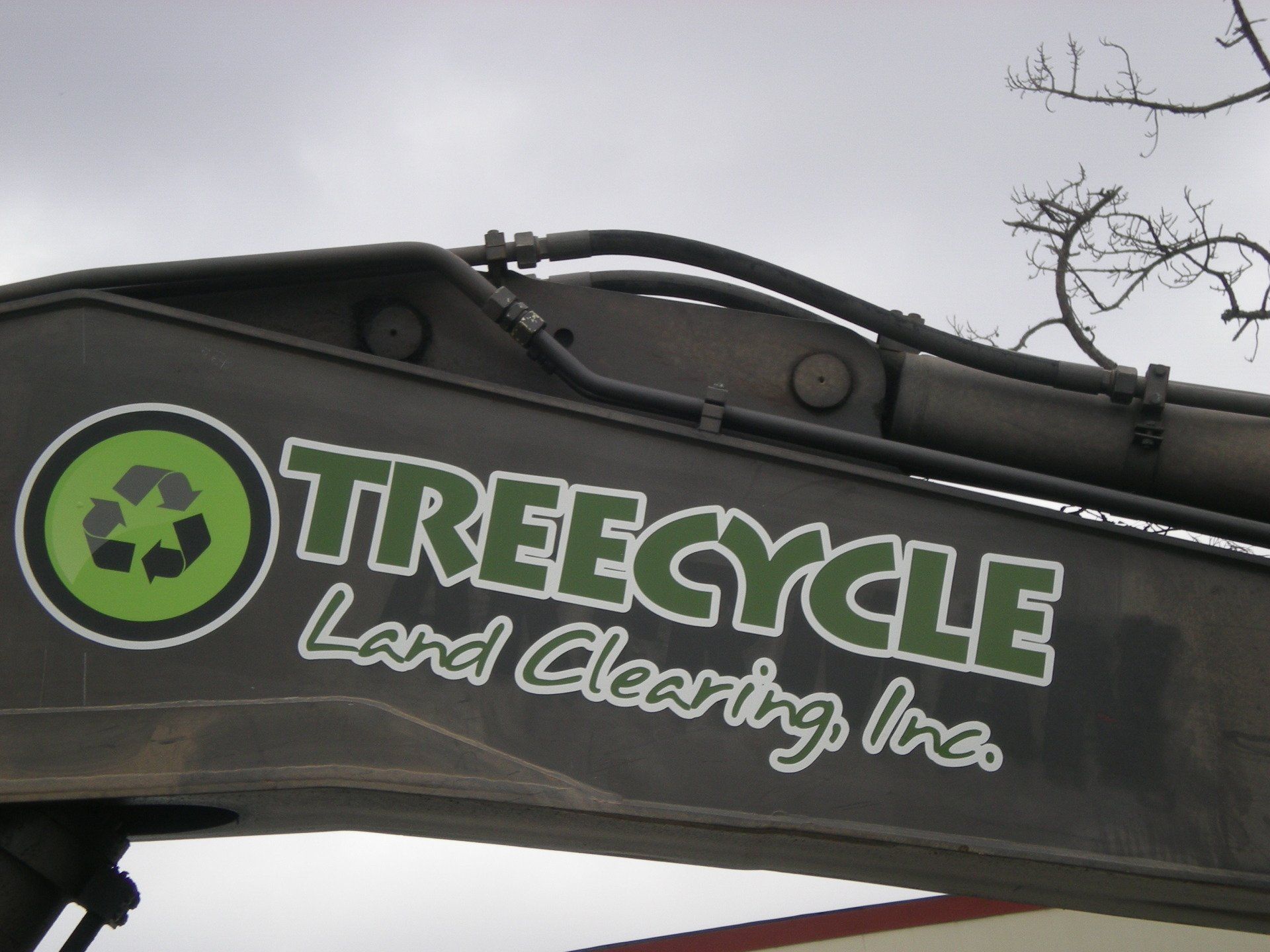 Custom vehicle lettering and graphics near me