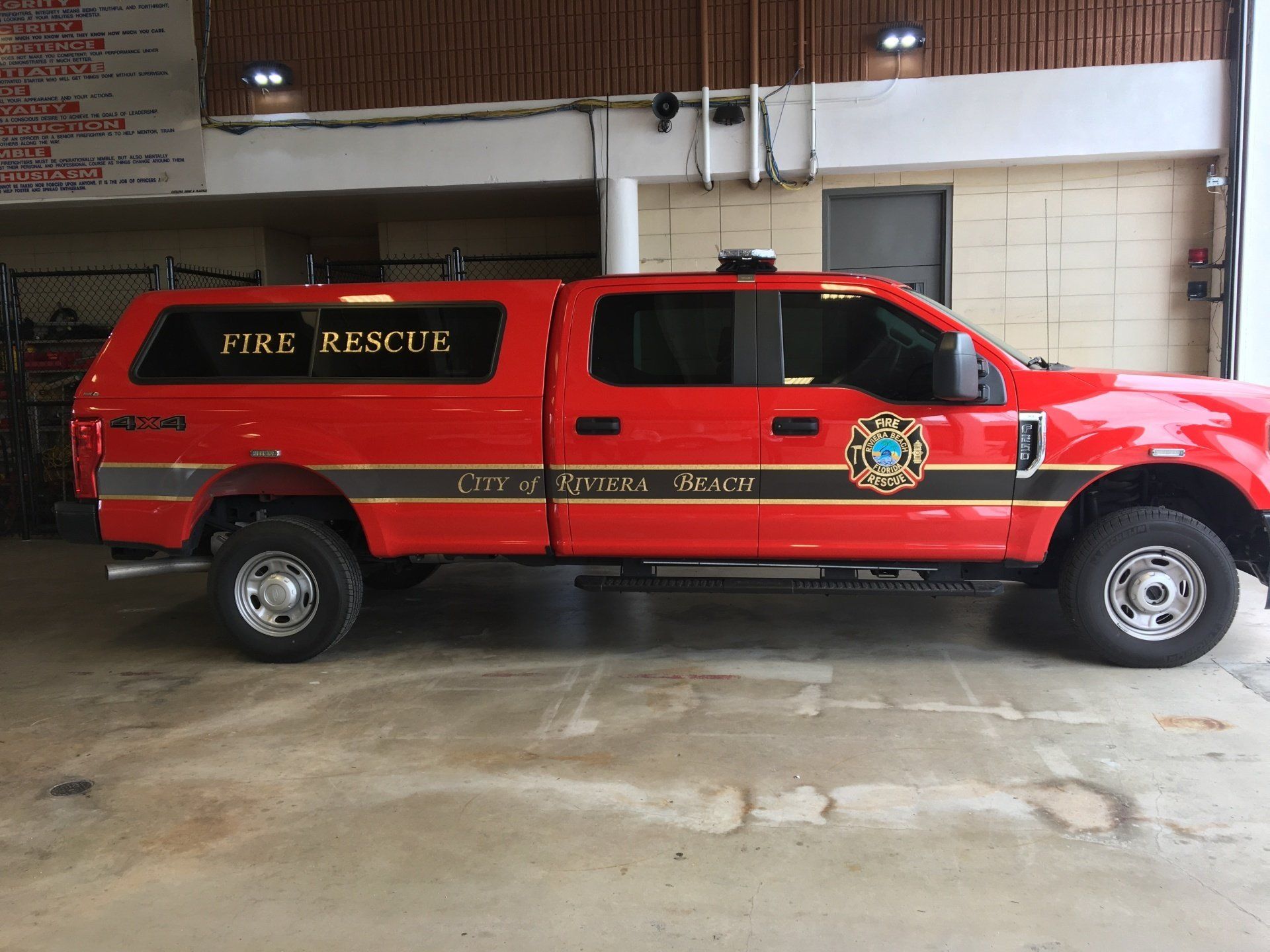 Truck lettering near me