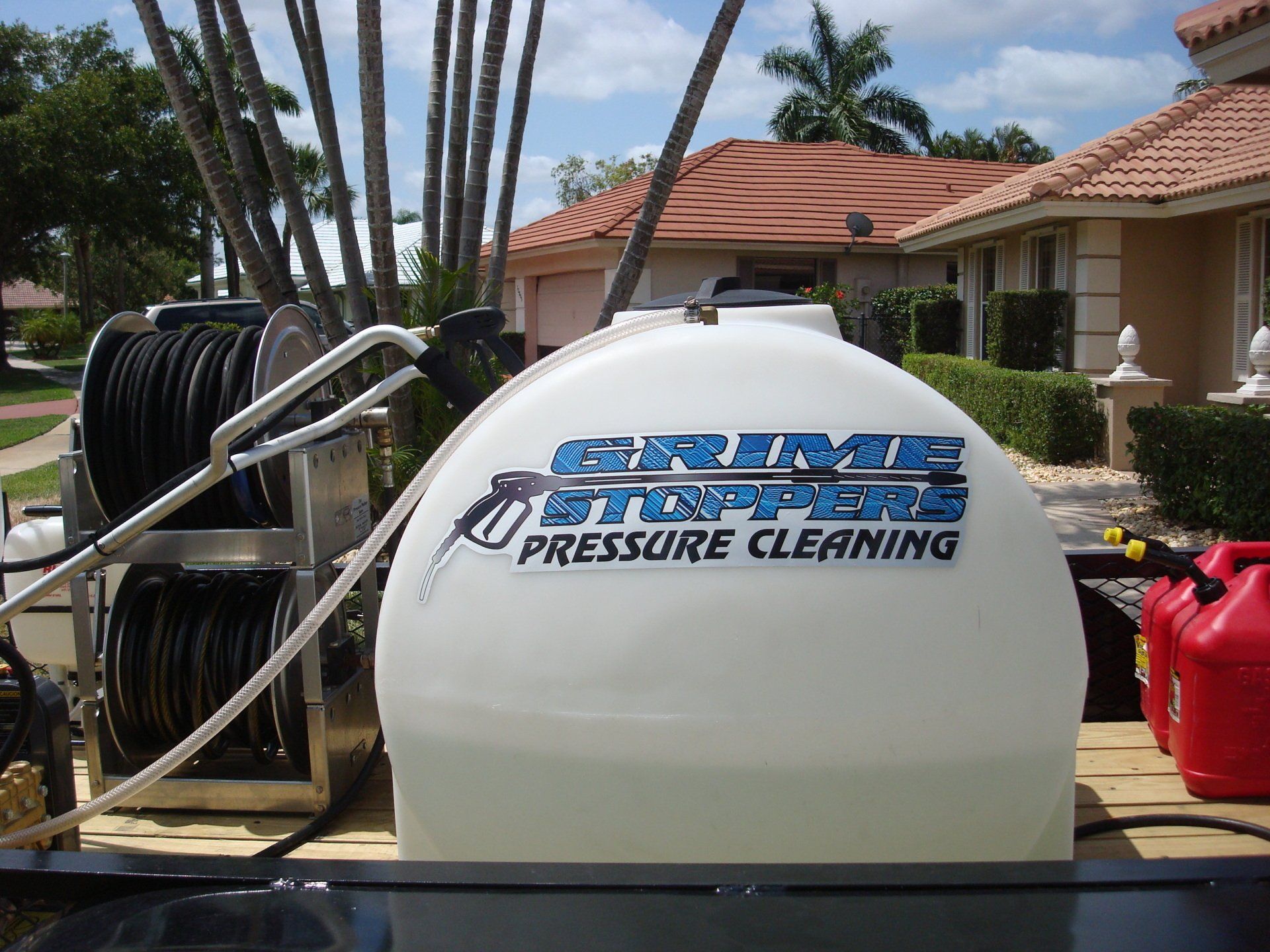 Custom vehicle lettering Lake Worth Fl