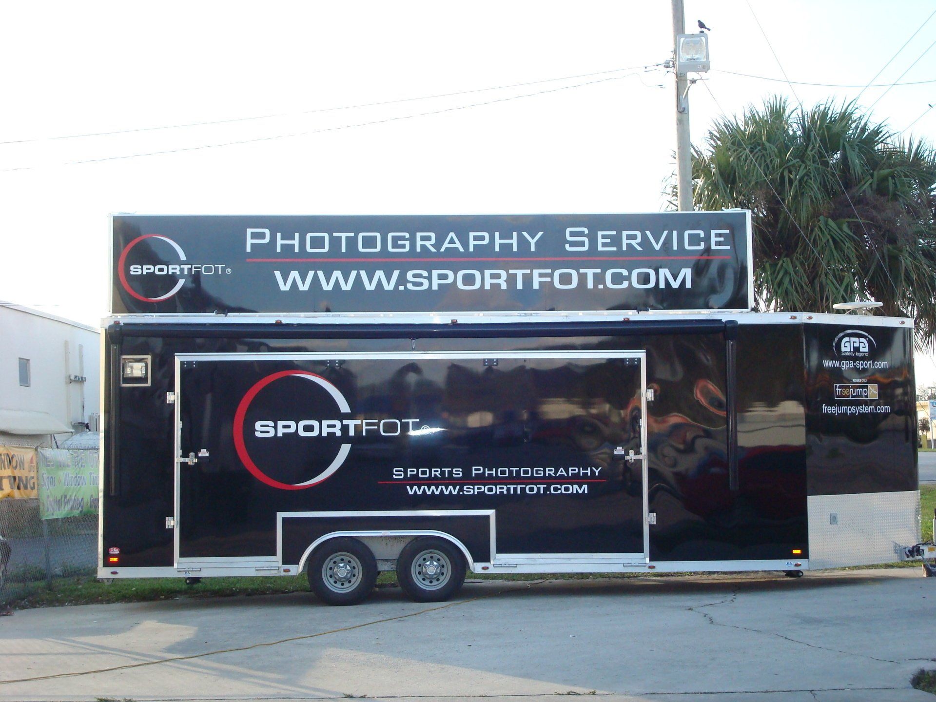 Commercial truck lettering Palm Beach Gardens