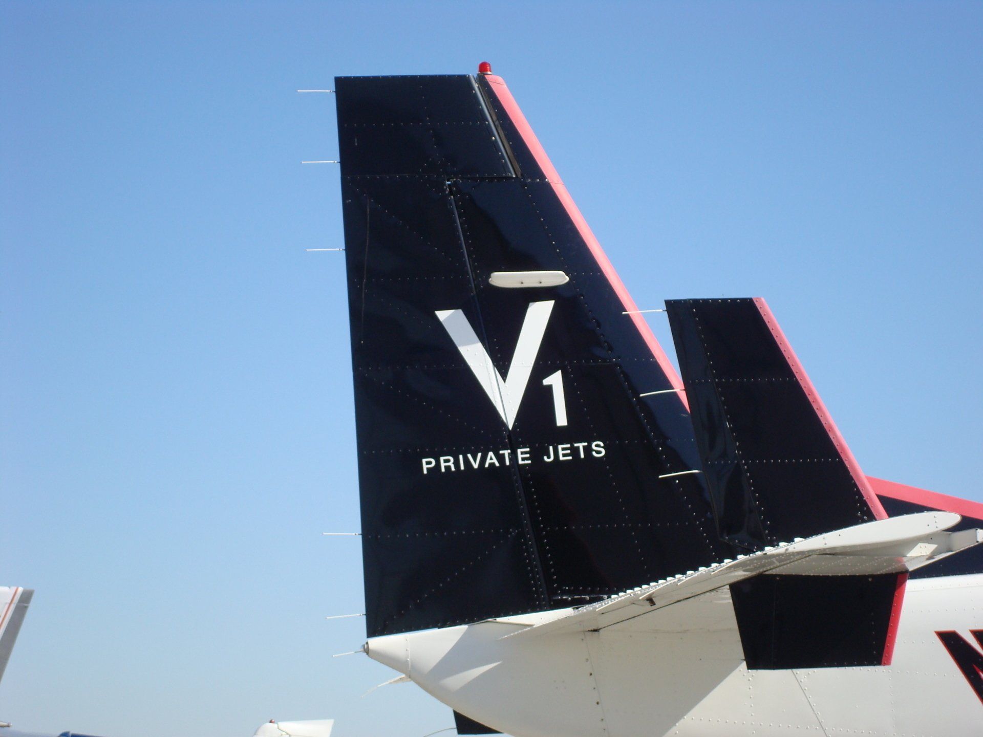 airplane graphics Pompano Beach