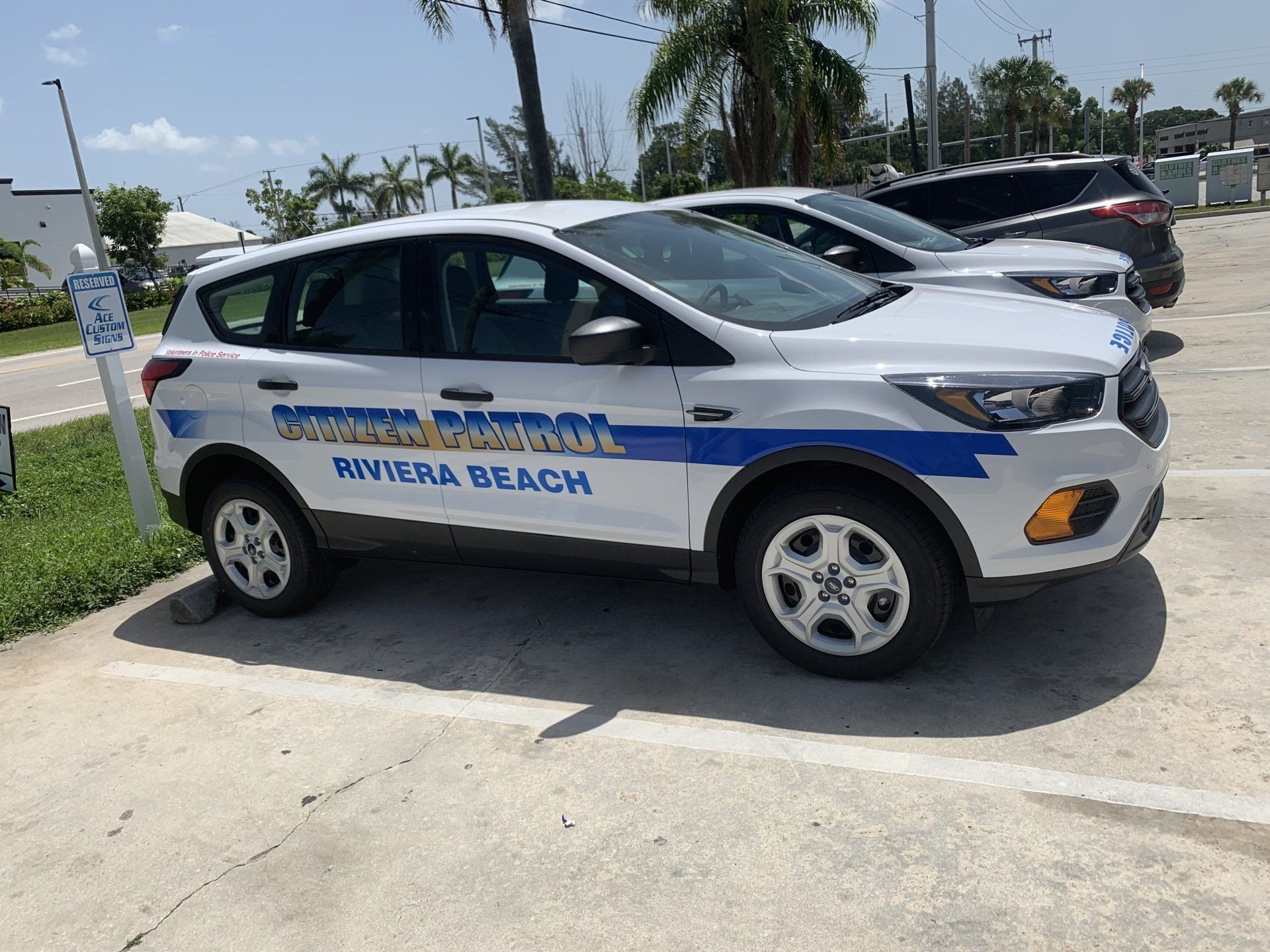 Vehicle lettering Stuart Fl