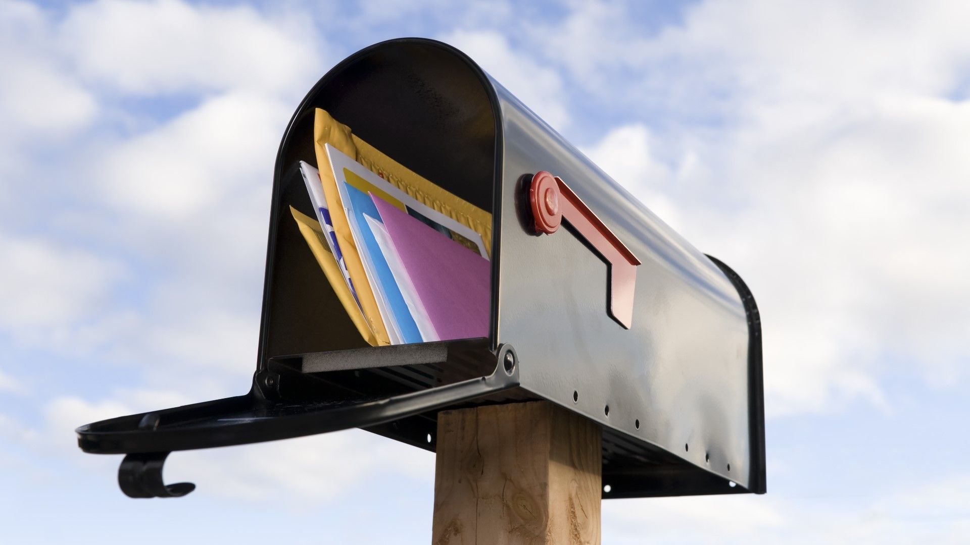 Gulf Shores Mail Theft