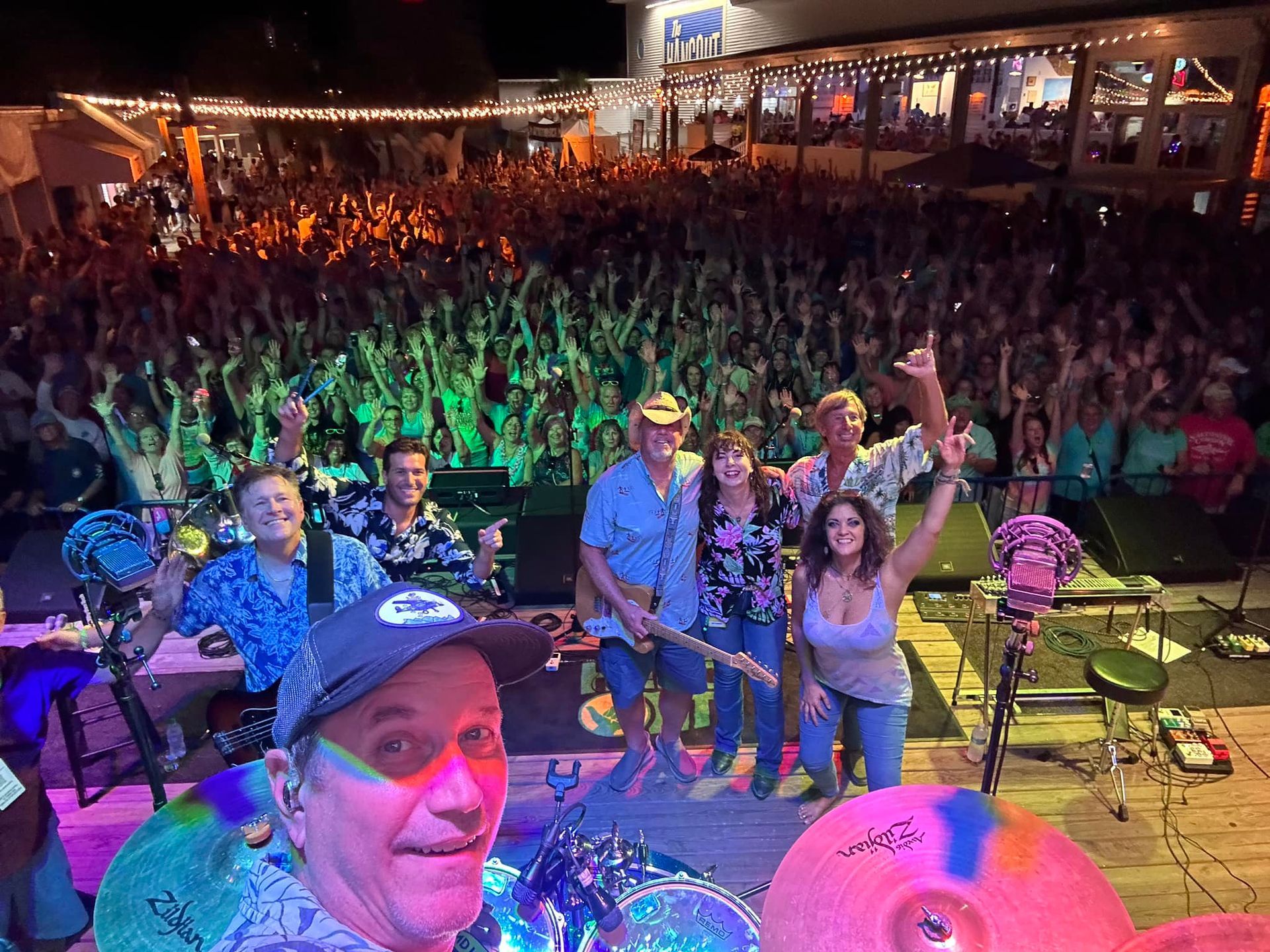 gulf shores parrot head news