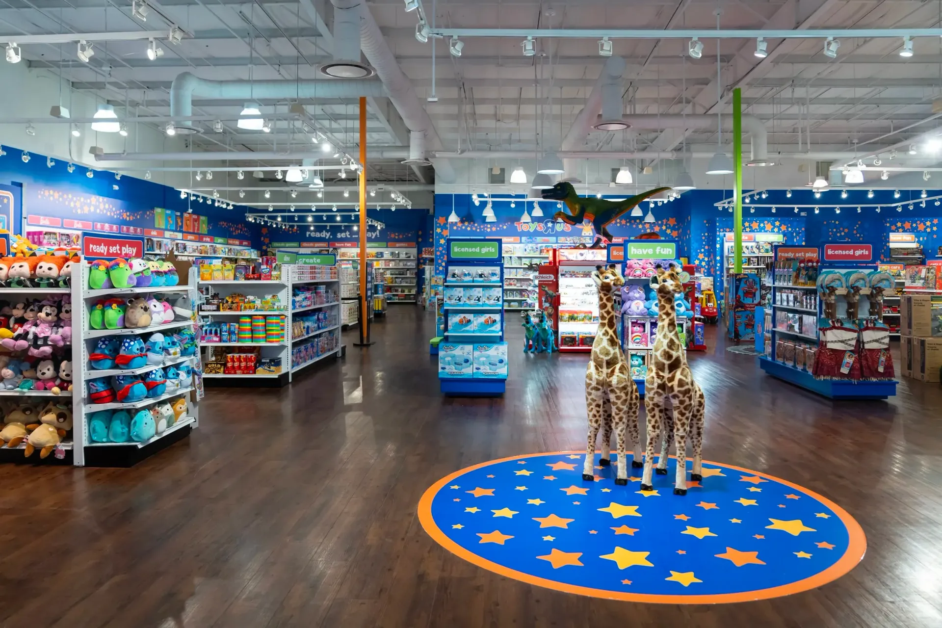 Toy Store Opens In Tanger Outlet