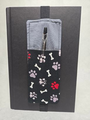 Book Pen Holder Dogpaws w/bones