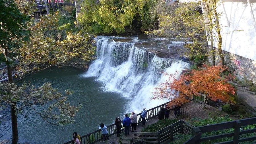 Chagrin Falls