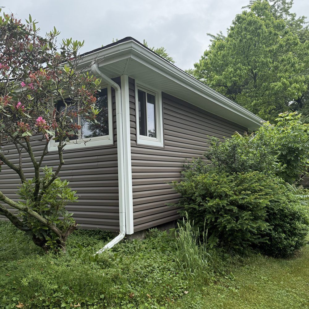 Vinyl siding on a small home