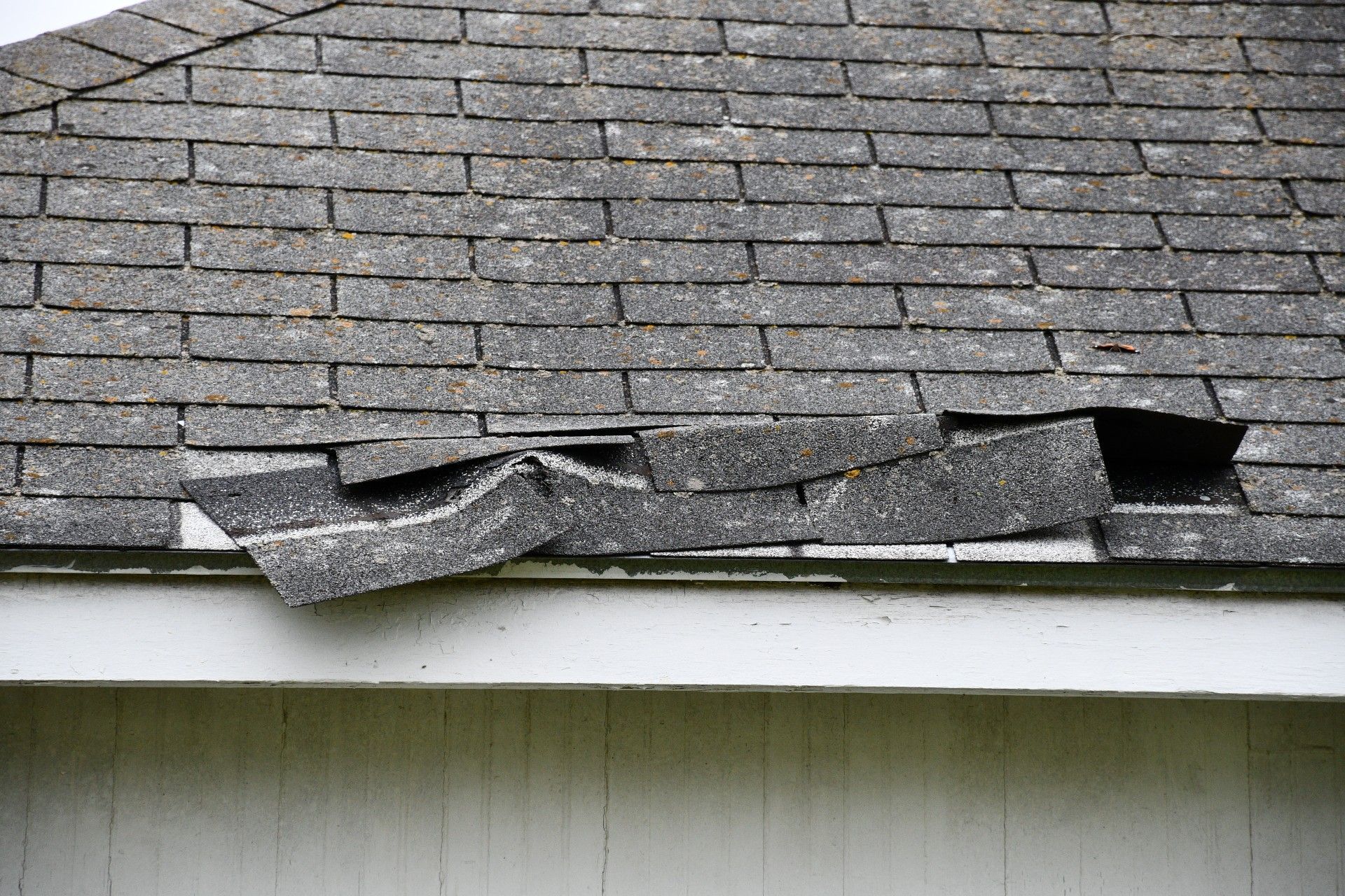 Green, OH roof in need of repair