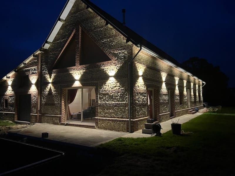 Façade en brique rénovée par Cyril Vauchel Maçonnerie Goderville