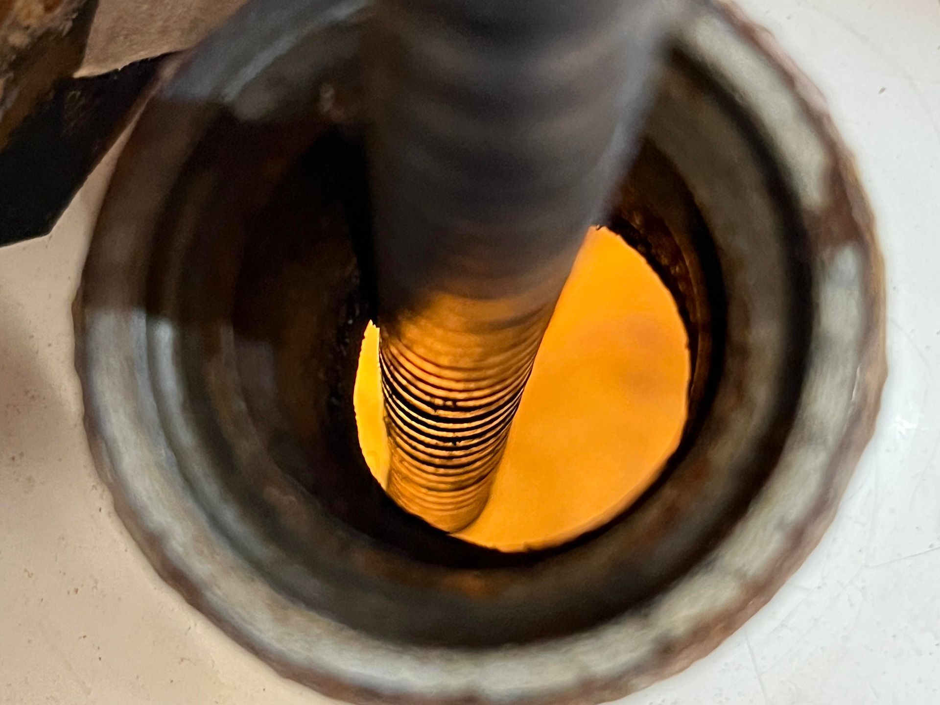 intérieur d'une bouteille de plongée - formation TIV -IPSAN