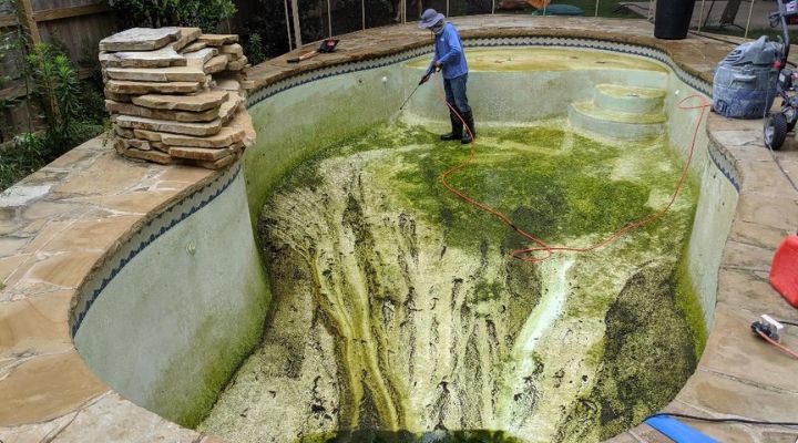 pool cleaning - aruba pools