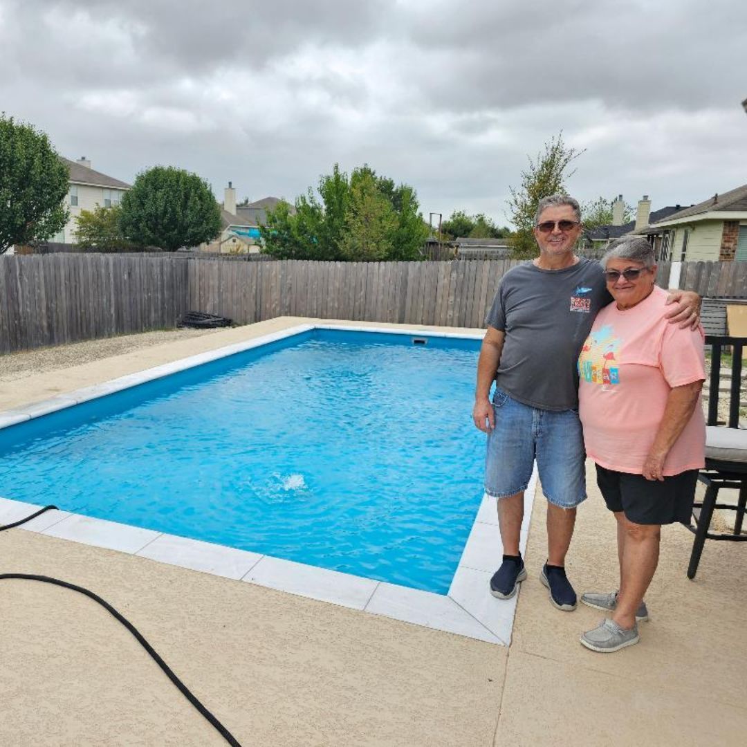 couple - aruba pools
