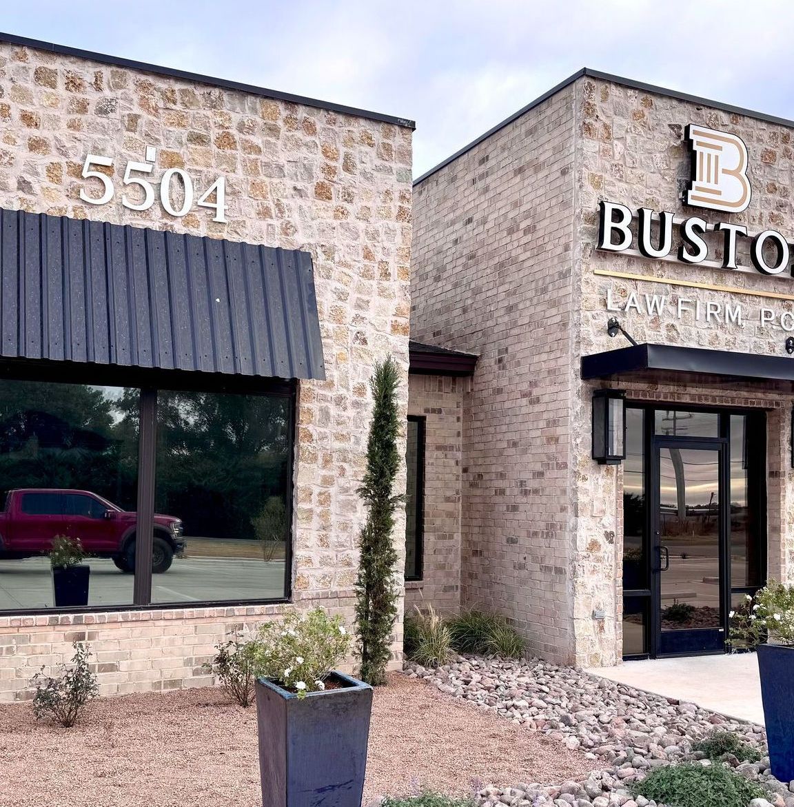 A building with the number 5501 on it