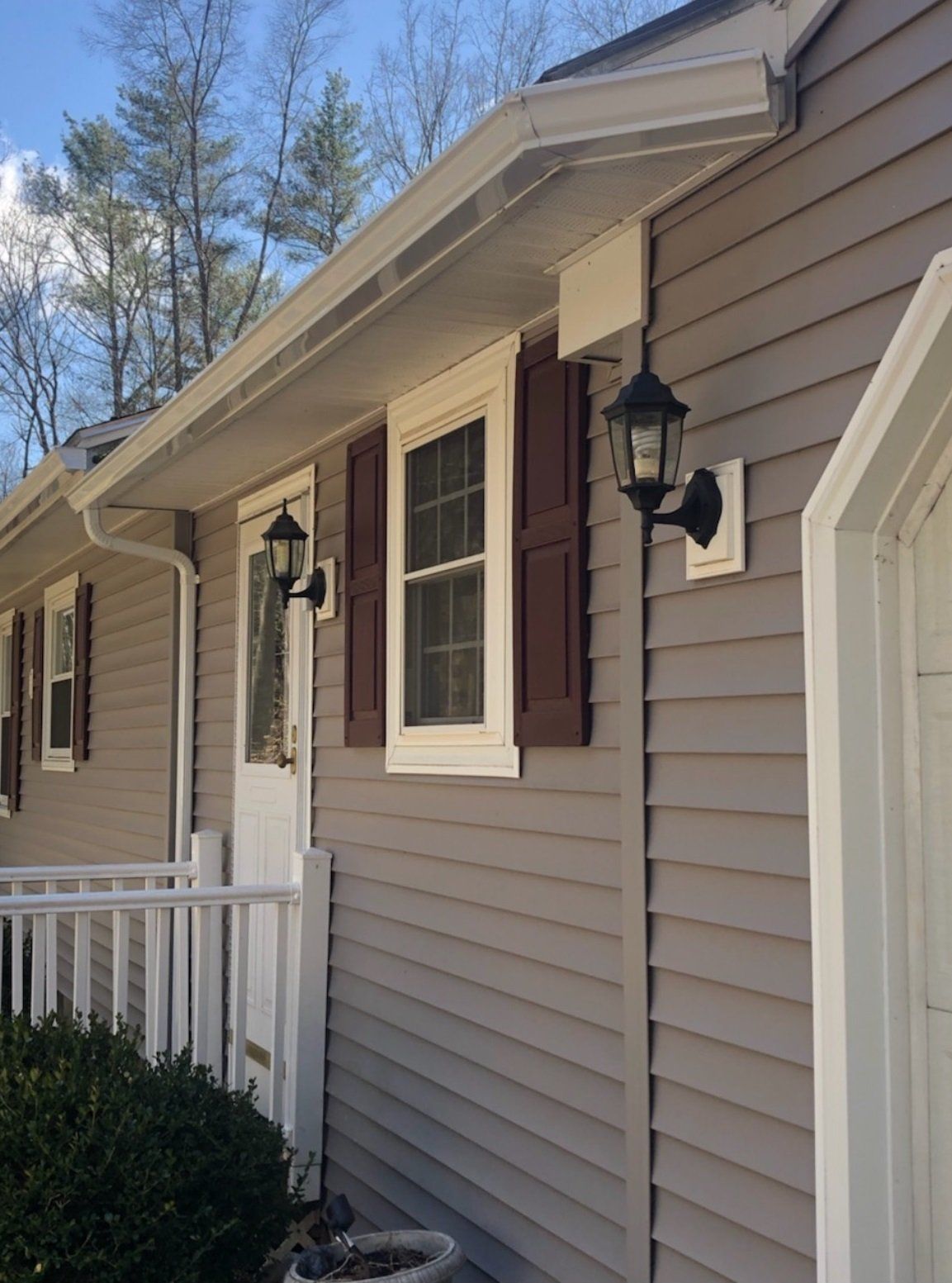 White Vinyl Siding – Jaffrey, NH – Rainflow, Inc.