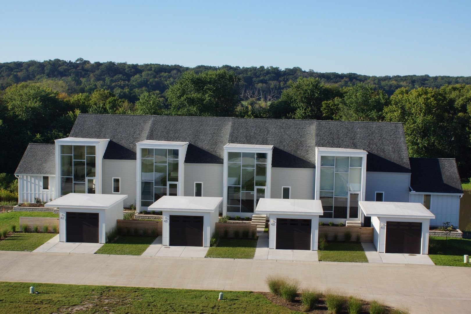 Custom condo homes.  Chicago western suburbs custom homes in Oak Brook, Highland Park, Hinsdale, Naperville, Illinois.