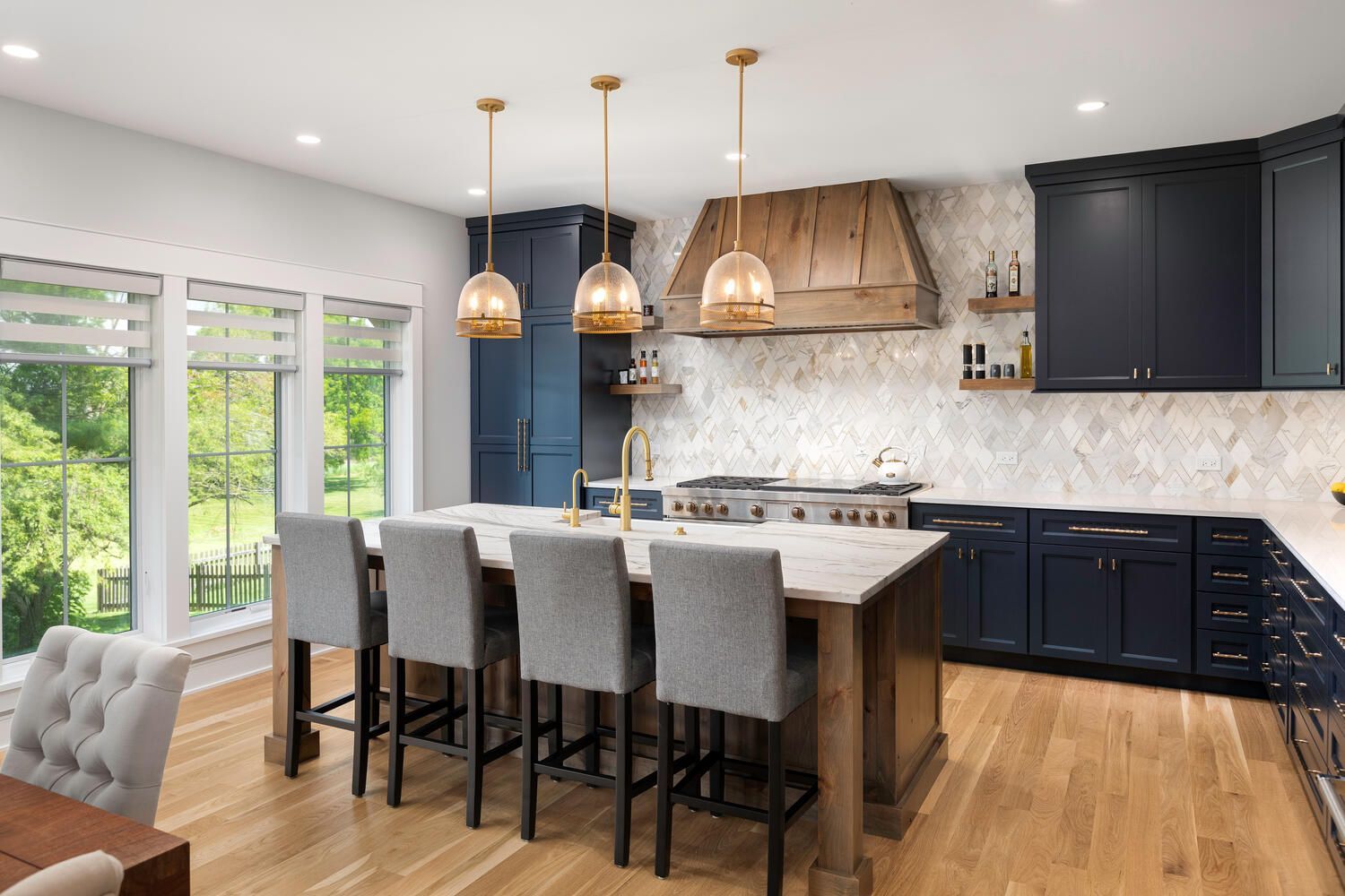 Custom home custom kitchen in the western suburbs of Chicago Illinois. Plainfield, Naperville, Hinsdale, Glen Ellyn, Wheaton.