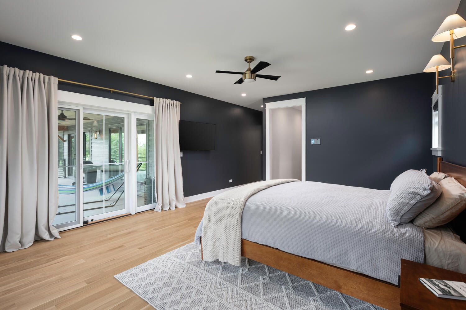 Custom home custom bedroom  in the western suburbs of Chicago Illinois. Plainfield, Naperville, Hinsdale, Burr Ridge.