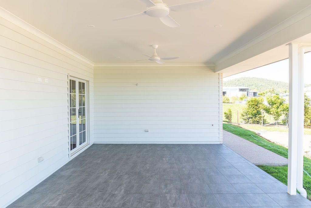 Garage — Builders in Yeppoon, QLD