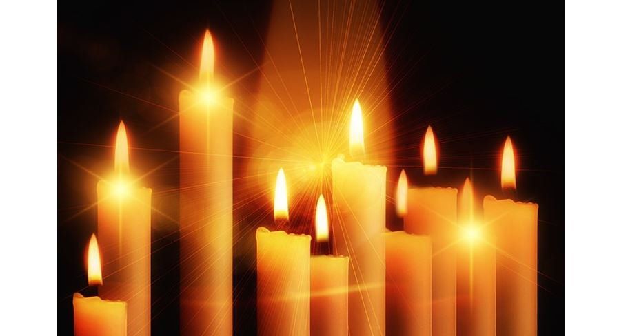 Christmas Eve Candlelight Services