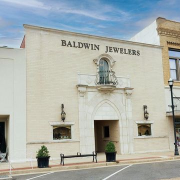 Baldwin Jewelers - Building Exterior