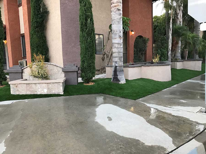 common area synthetic grass