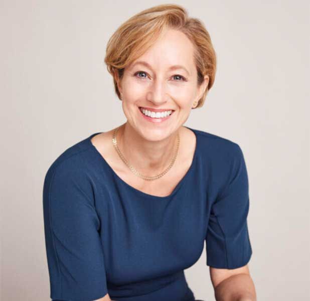 Headshot of Lisa Damour