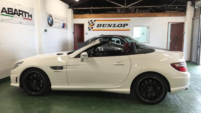 Mercedes-Benz SLK AMG Machine Polish