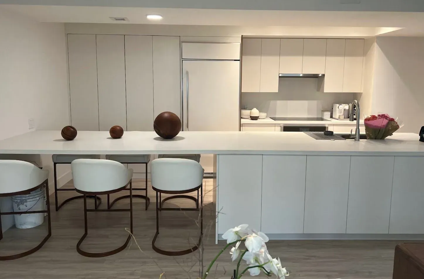 Modern Kitchen Design with beautiful Island | Coral Gables, FL