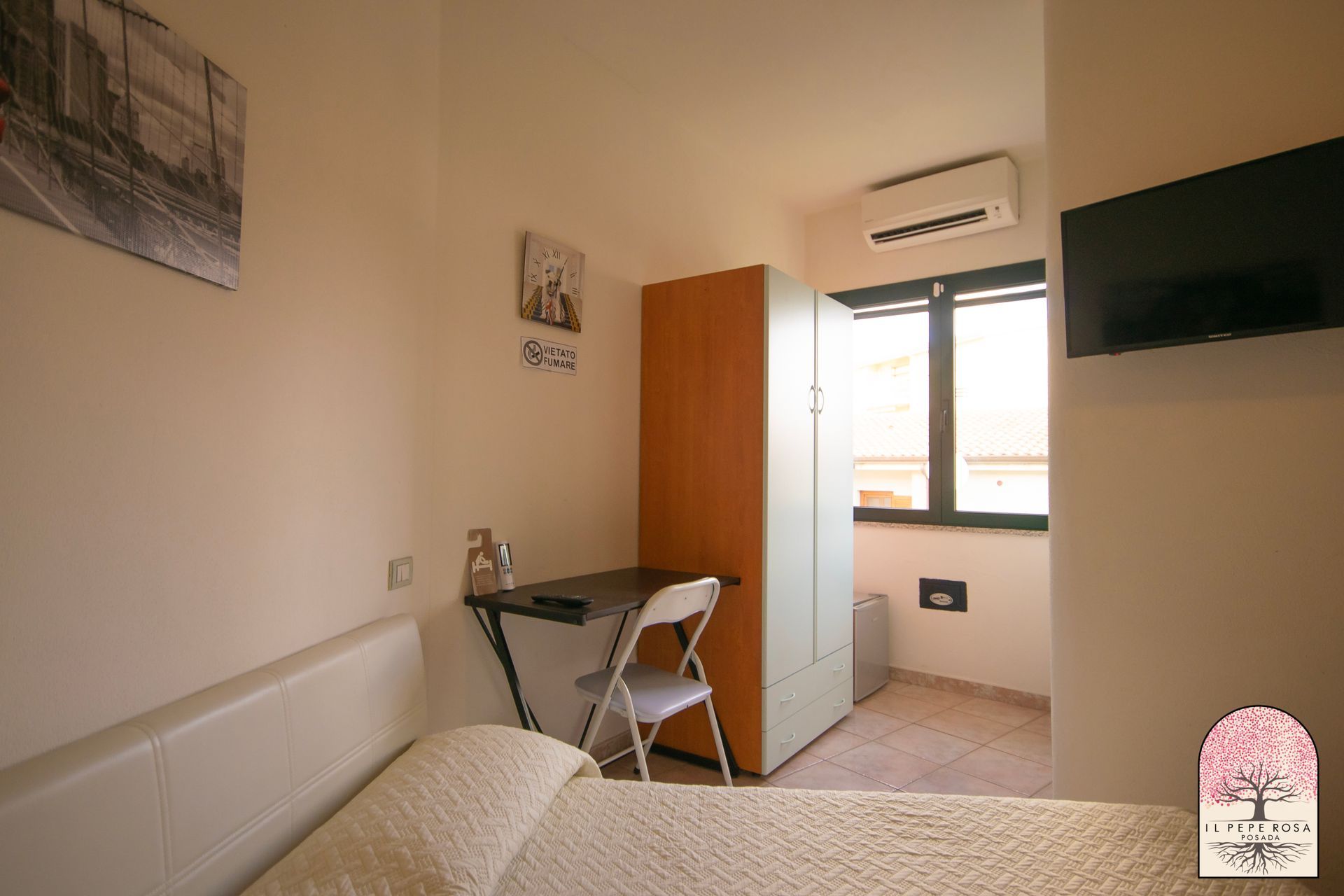 camera doppia del bed and breakfast a Posada, Nuoro, Sardegna