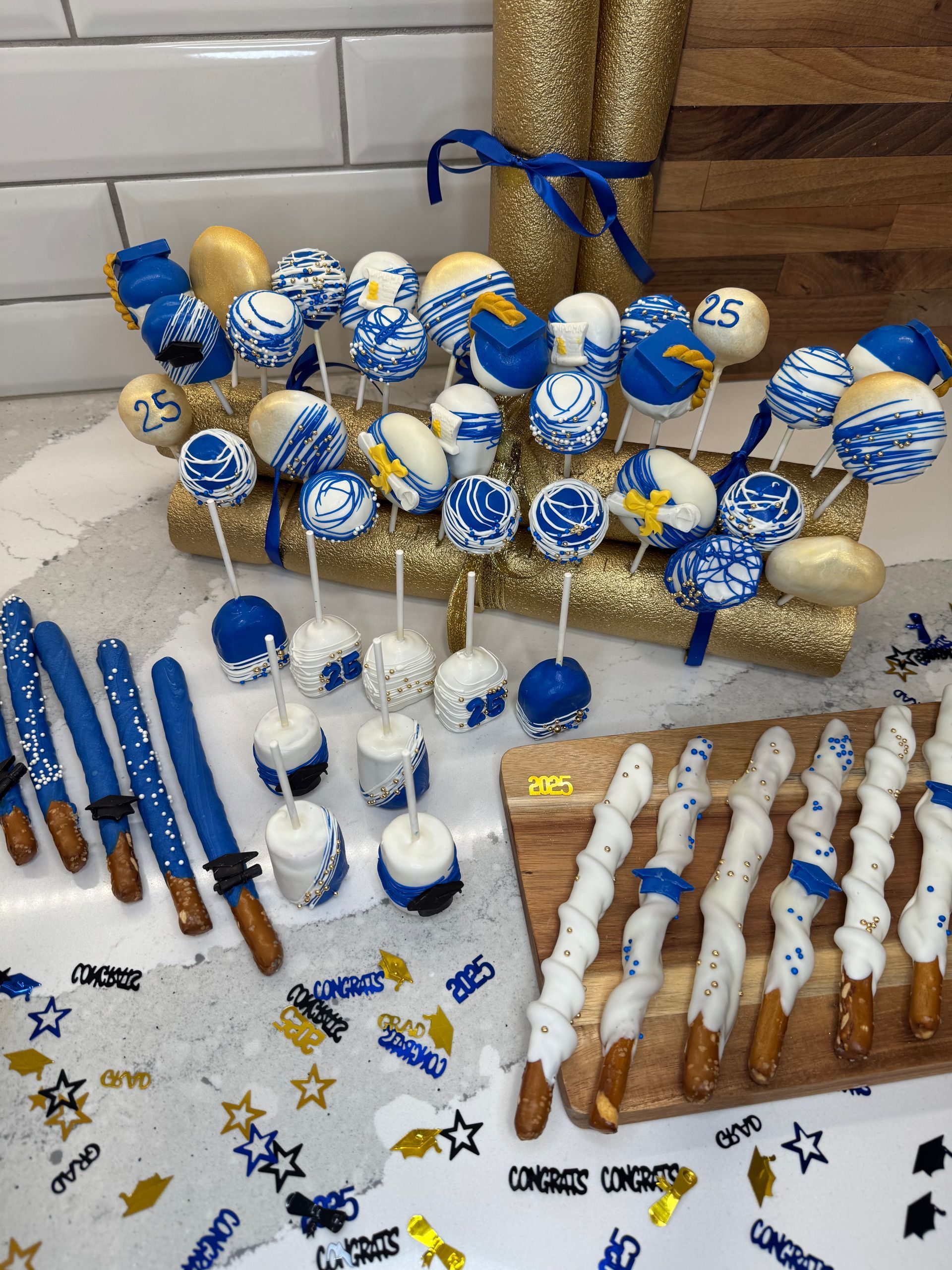 Graduation Cake Pops