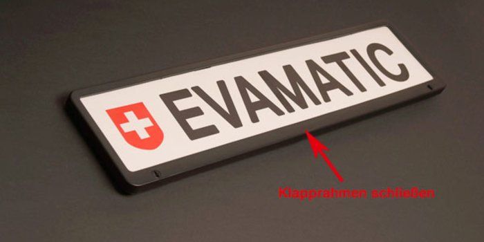 Ein Nummernschild mit dem Wort „evamatic“ darauf