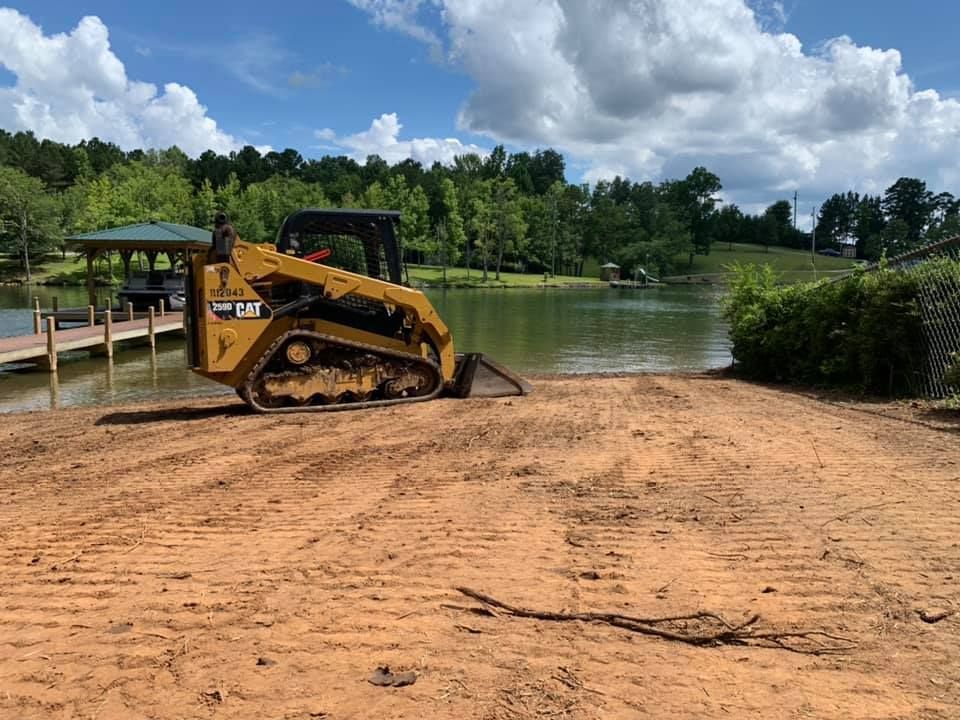 A large building is being built with scaffolding around it.