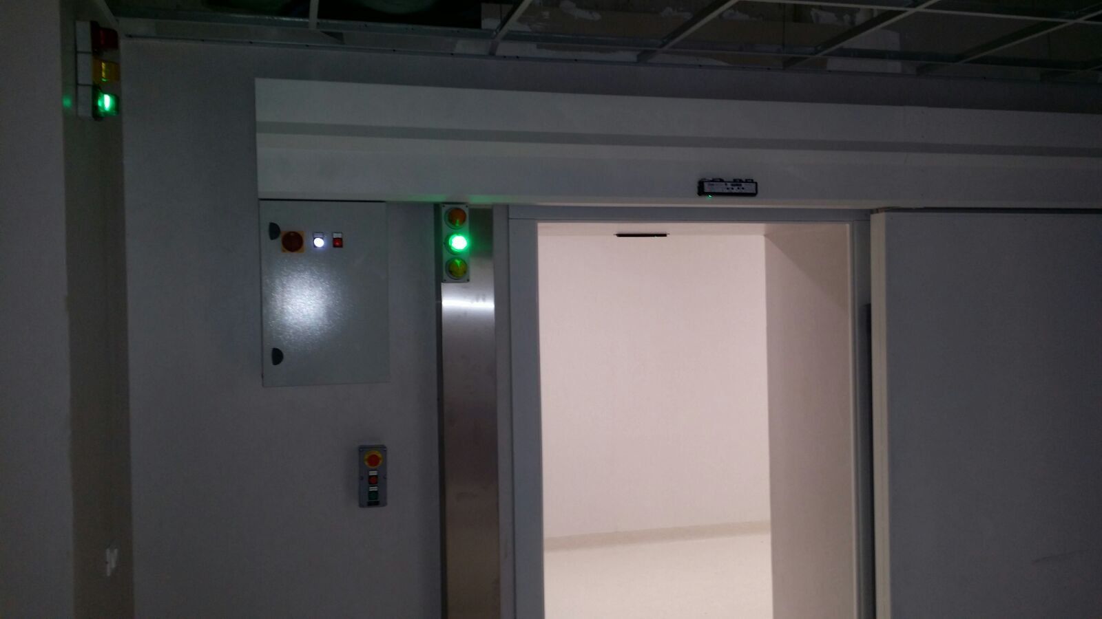 Portoni schermati per bunker radioterapia