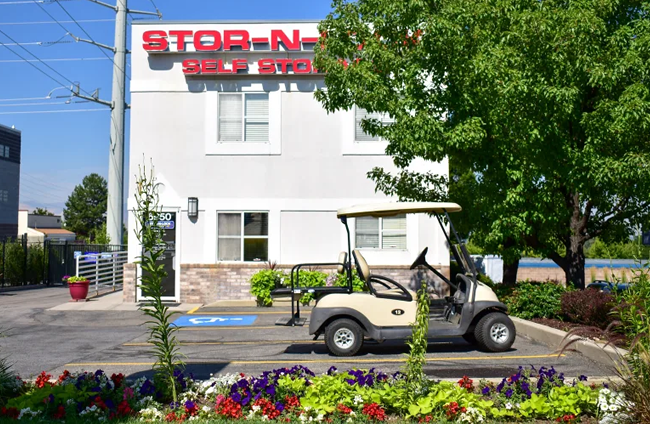 The front entrance to STOR-N-LOCK Self Storage in Cottonwood Heights, Utah