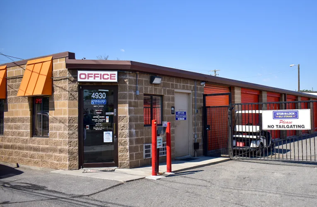 The front entrance to STOR-N-LOCK Self Storage in Taylorsville, Utah