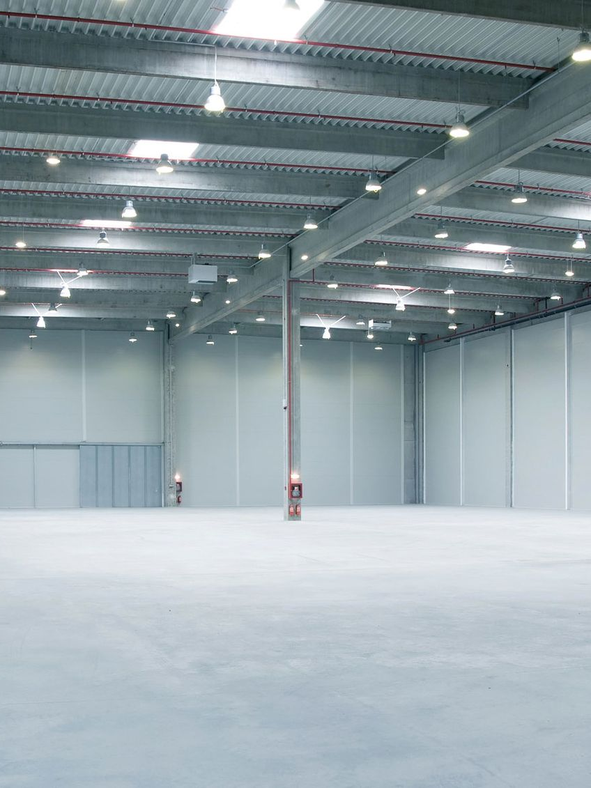interno capannone industriale