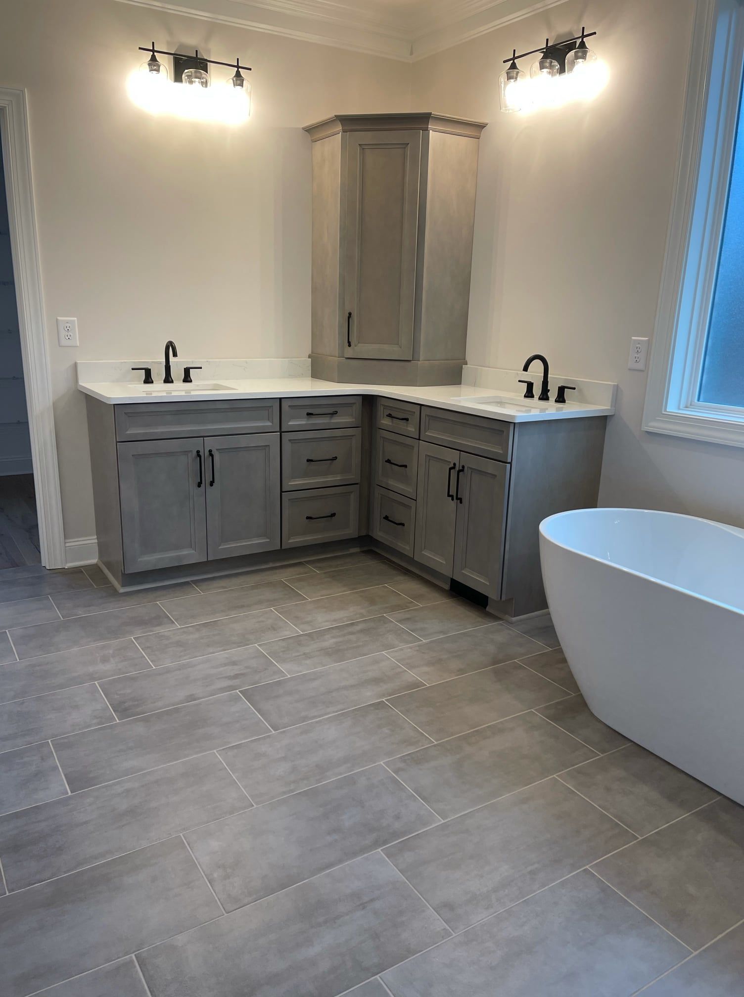 Custom open bathroom in gray