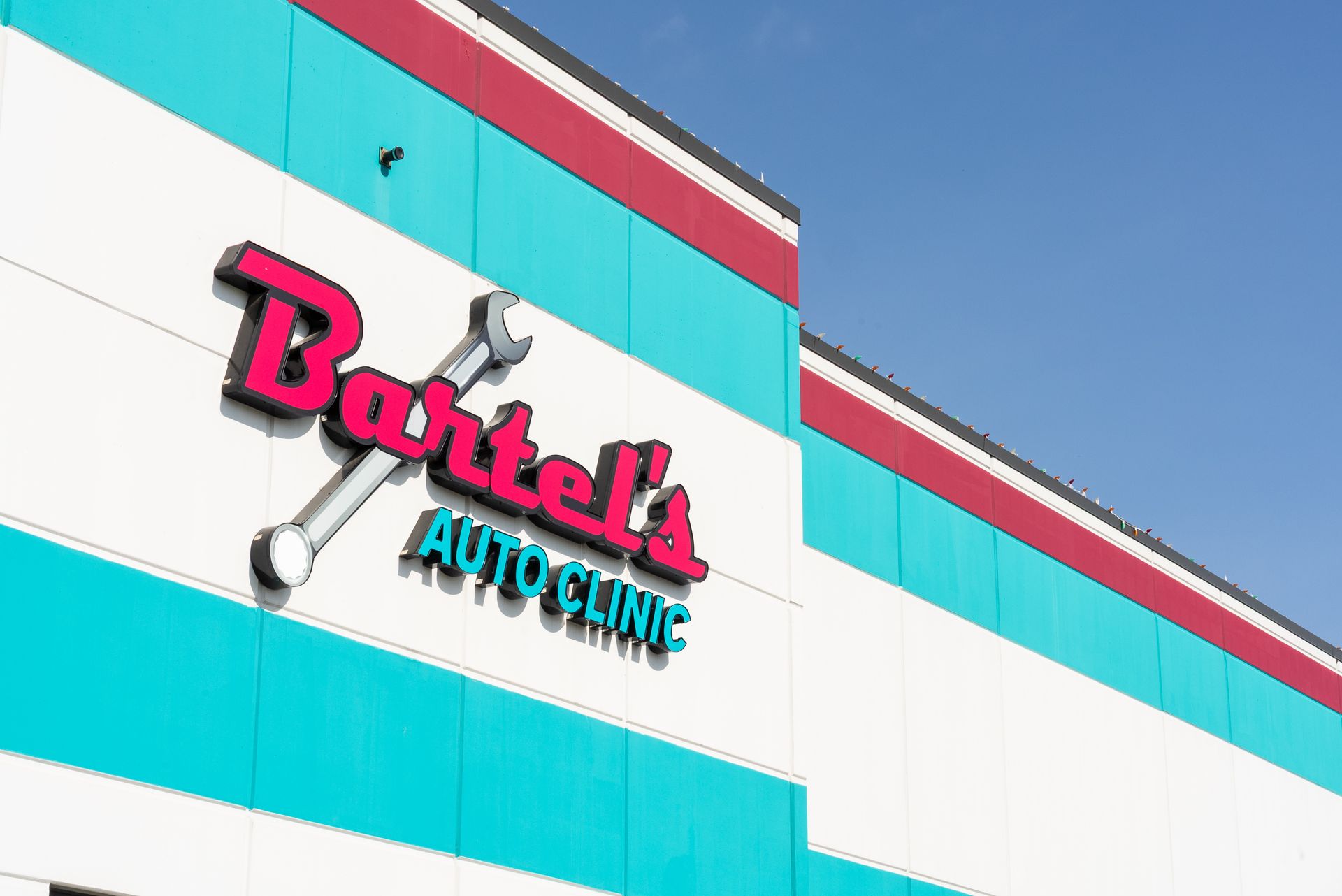 Bartel’s Auto Clinic Logo on Building Exterior | Bartel's Auto Clinic