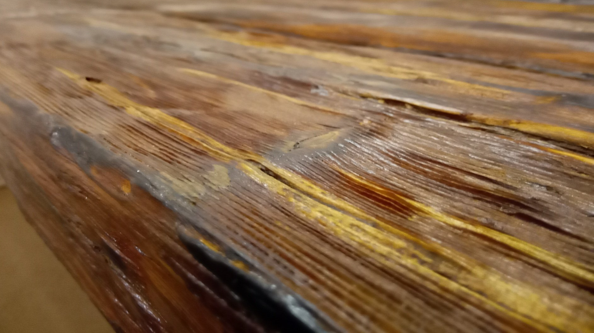 Reclaimed Pine Scaffold board grain closeup