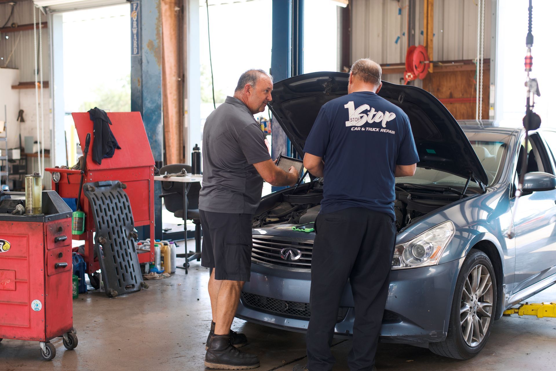 Shop Image | 1 Stop Car & Truck Repair