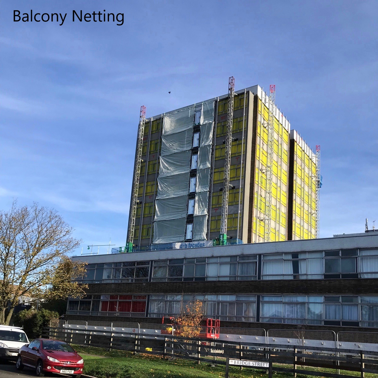 Balcony safety netting