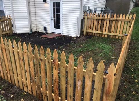 Before Renovation Fence And Artificial Grass – Lexington, KY – Mow-Mow’s Family Landscaping