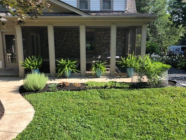 Landscaping — Curve landscape and garden in Lexington, KY